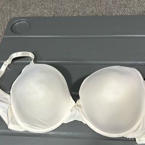 Like new lightly padded bra